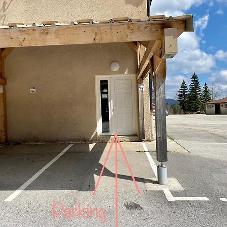 Appartement Ideal Pour Ete Et Hiver, Situe Au Pied Des Pistes De Ski Et Des Sentiers De Randonnee Premanon Bagian luar foto