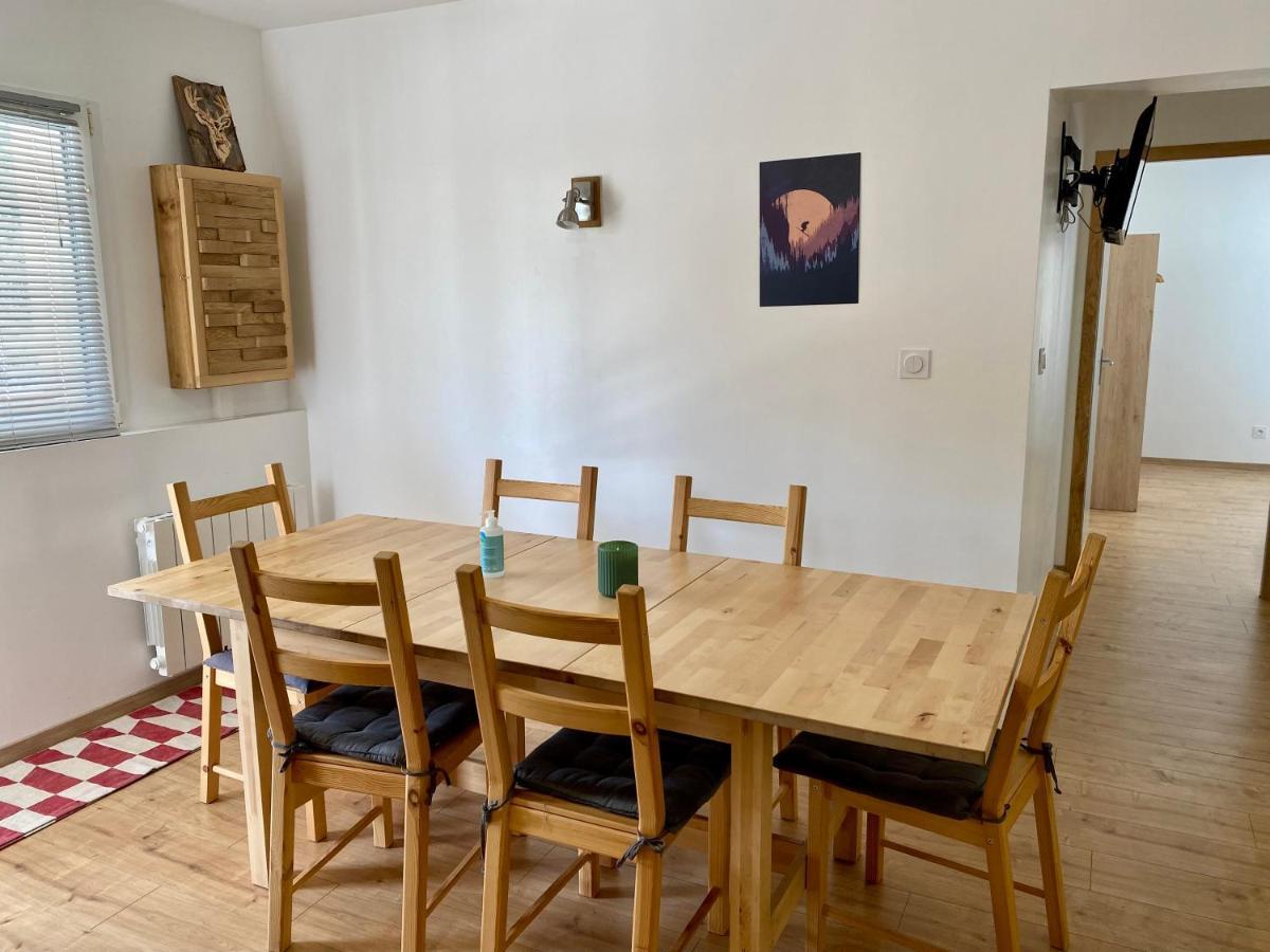Appartement Ideal Pour Ete Et Hiver, Situe Au Pied Des Pistes De Ski Et Des Sentiers De Randonnee Premanon Bagian luar foto
