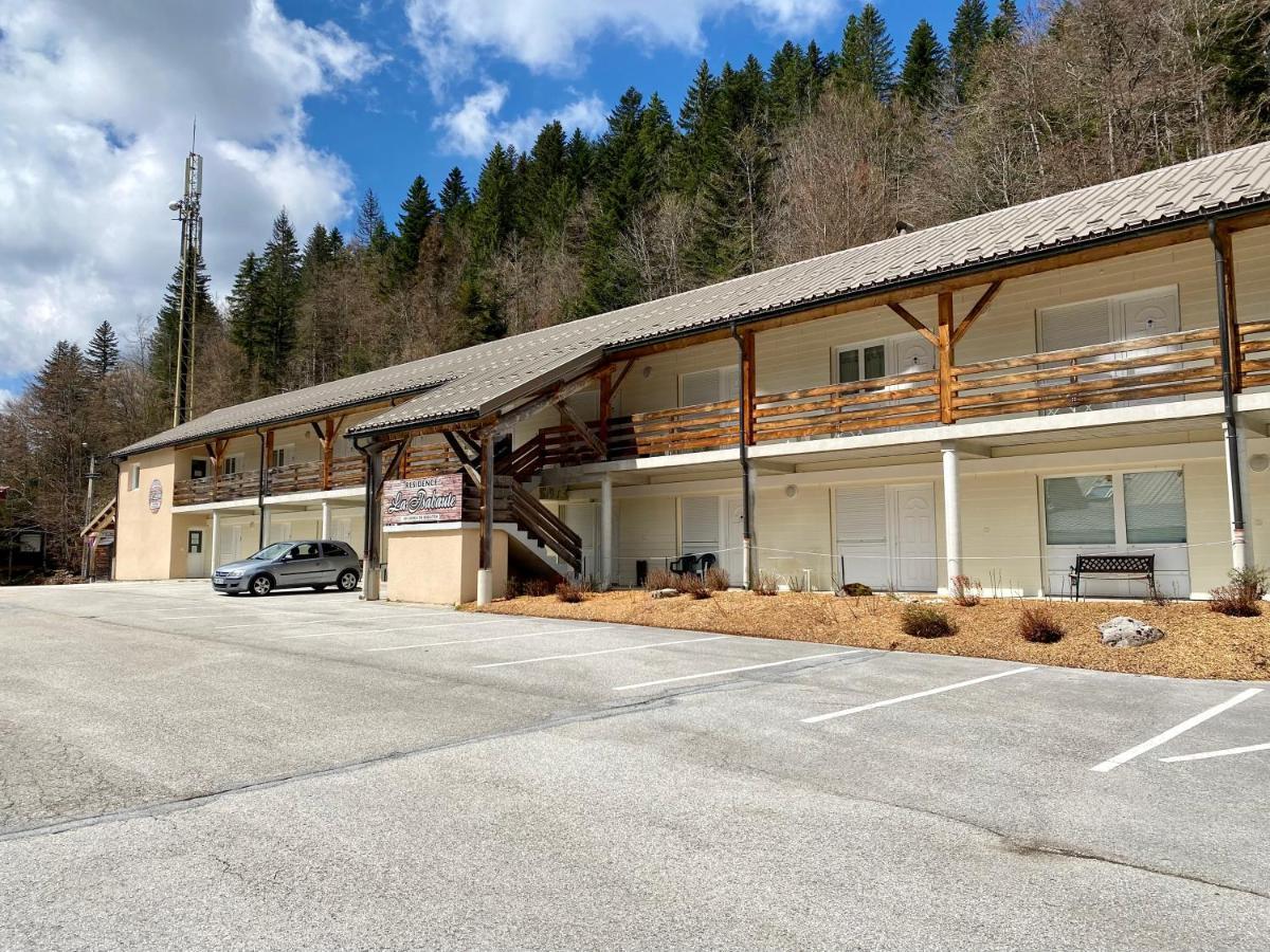 Appartement Ideal Pour Ete Et Hiver, Situe Au Pied Des Pistes De Ski Et Des Sentiers De Randonnee Premanon Bagian luar foto